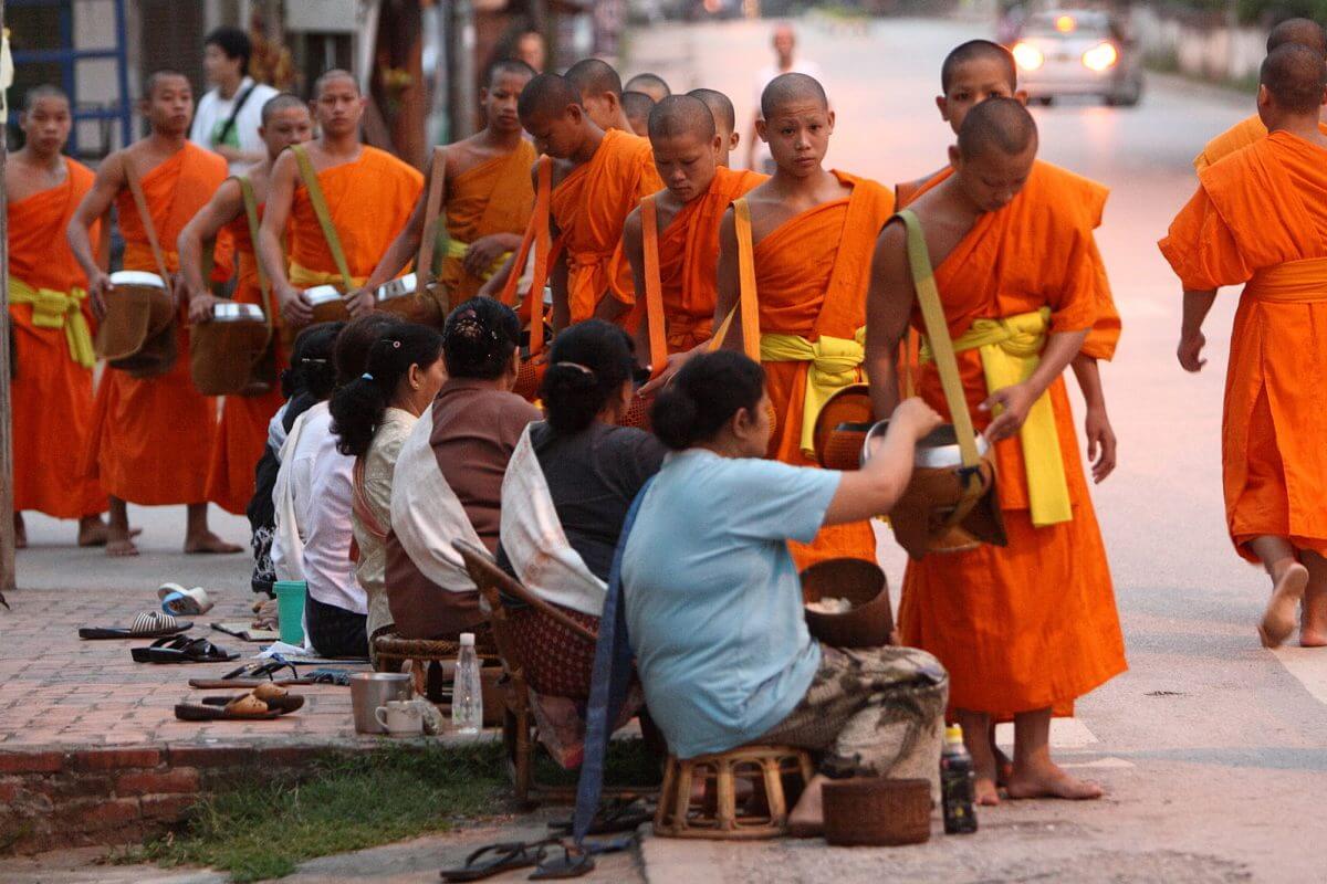 Luang-Prabang-Monks-Alm-Dawn