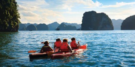 Vietnam-Halongbay-Kayaking